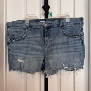 Boyfriend style shorts